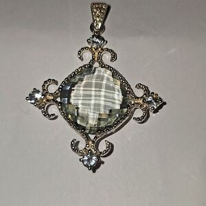 New Prasiolite and topaz Sterling Silver Pendant. Green Amethyst 💚